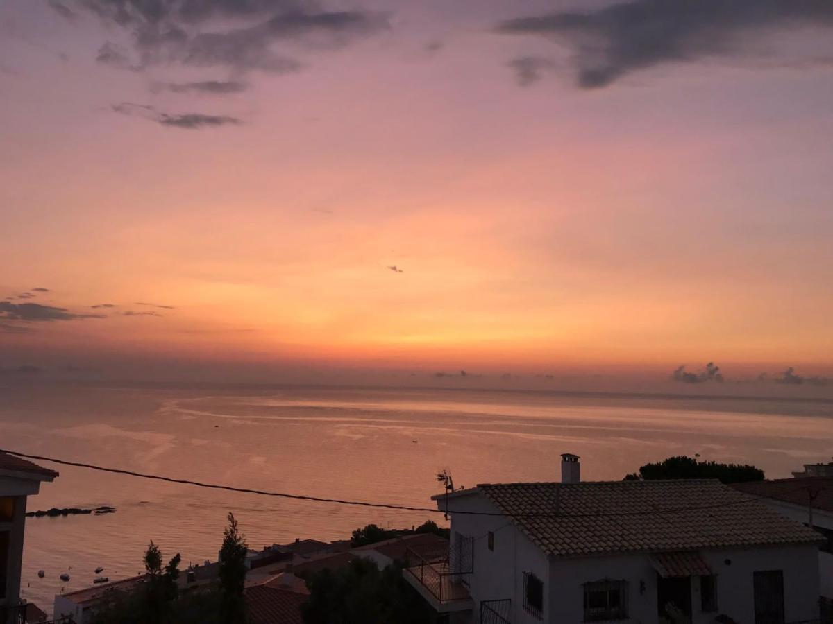 Apartment Sea View Llanca Luaran gambar